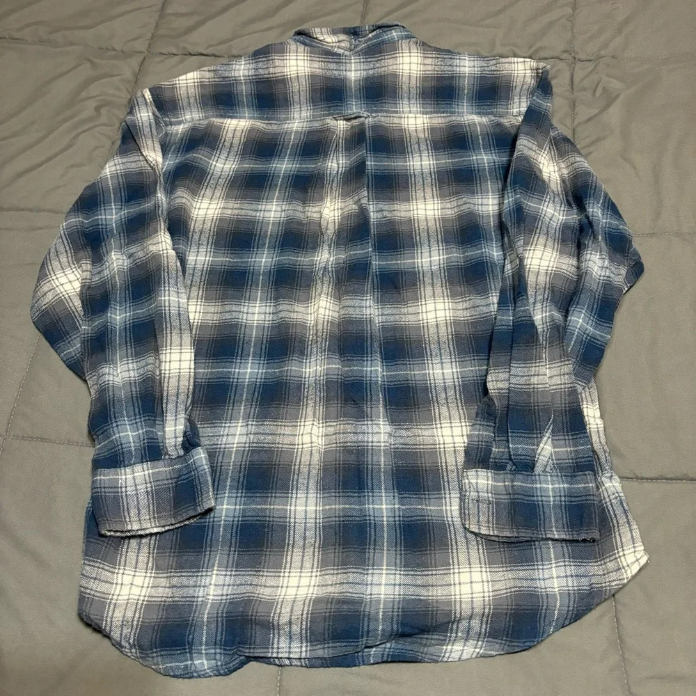 Wolverine men’s size L rn 19414 flannel style button‎ up